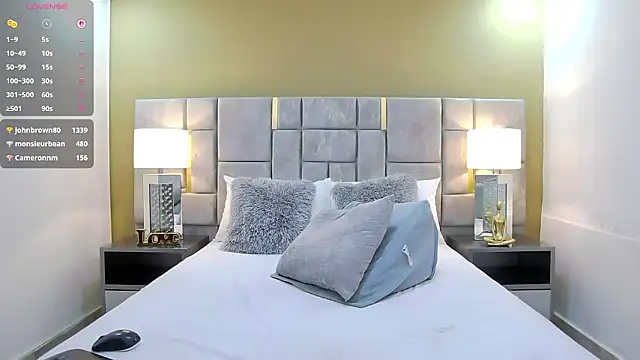 Онлайн чат XXX Little_Amarantha