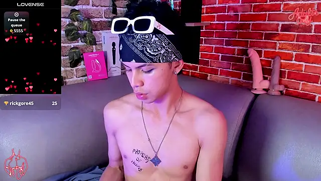 Prince_Apolo webkamerás műsora