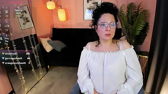 دردشة Anita_Muse الجنسية المباشرة