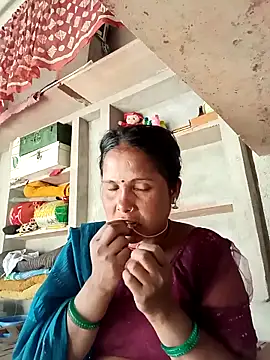 Shreya_pandit's Webcam Show