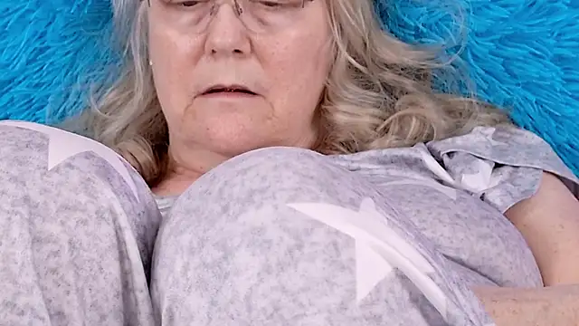 Kaitlyn_Winters 现场XXX聊天