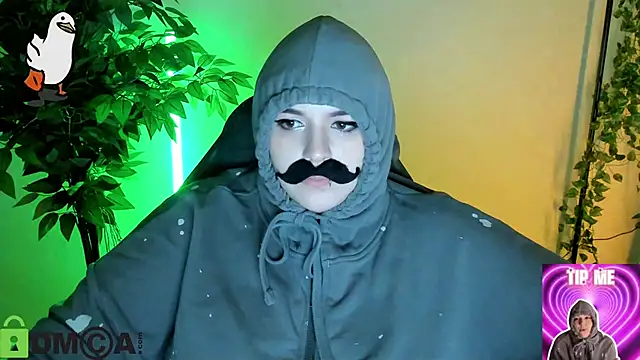 Mia_R0ss Chat XXX in diretta