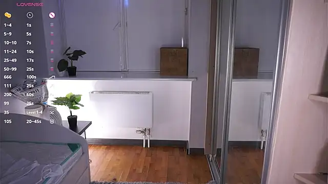 HannaHayles 即時 XXX 聊天