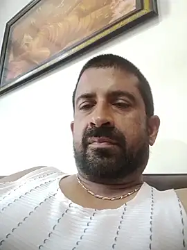 XxX_KING30 Adlı Modelin Canlı XXX Sohbeti