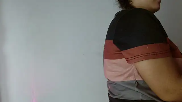 Chat XXX en directo de aaron_antonella_mds