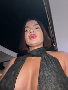 Irina_Velvett Adlı Modelin Canlı XXX Sohbeti