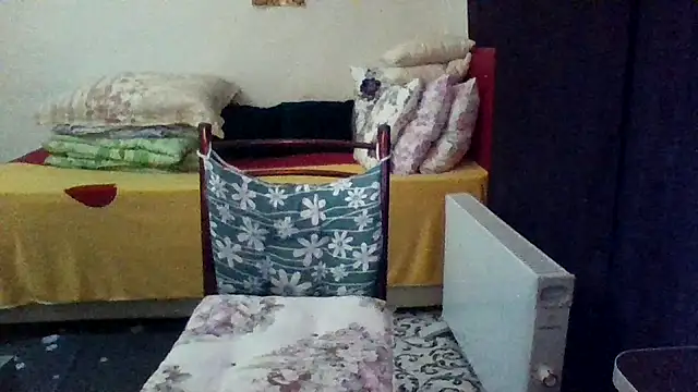 st206boy Adlı Modelin Canlı XXX Sohbeti