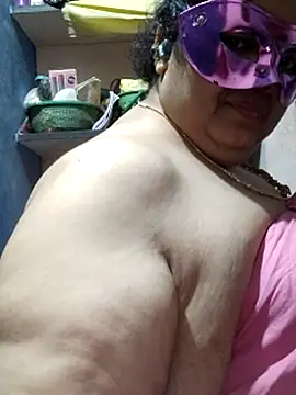 tamilthanushri Live XXX Chat