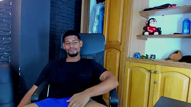 Show de yurgaki_21 na webcam