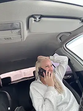 MerlinDave élő XXX-chatje