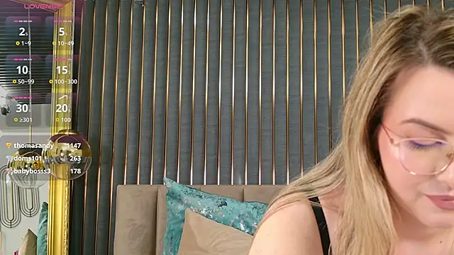 BeatriceHaze 现场XXX聊天