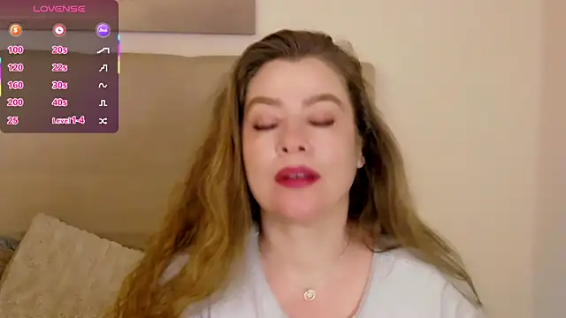 PetersEmily's Live XXX Chat