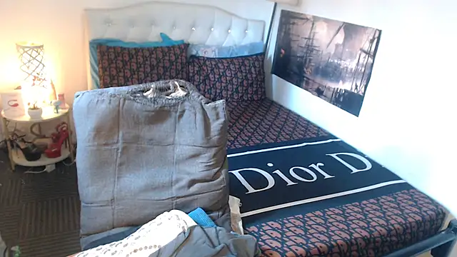 NinaDOM4CUM 现场XXX聊天