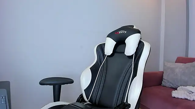 stefy_bratz 现场XXX聊天