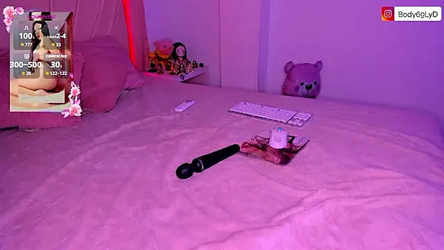 Body69ld's Live XXX Chat
