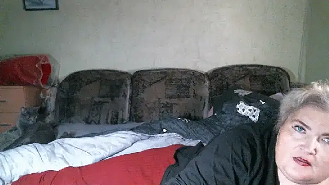 Lana555 Adlı Modelin Canlı XXX Sohbeti