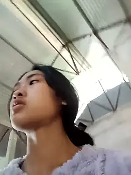 Hoa-tuylip 现场XXX聊天