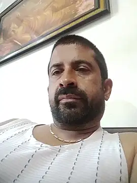 XxX_KING30: διαδικτυακό σόου στην κάμερα