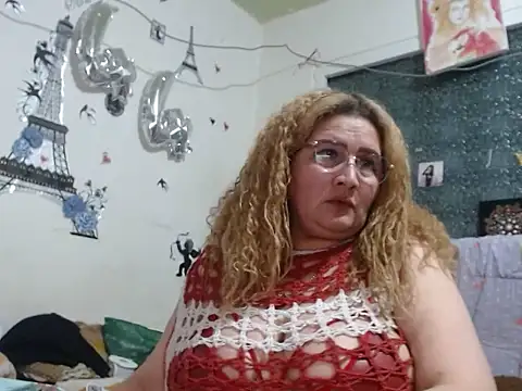 Perla1981--'s Live XXX Chat