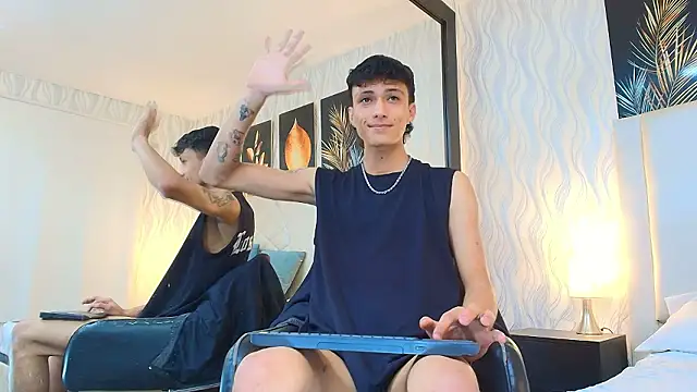 XXX chat uživo modela Lean_Portman