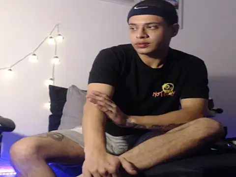 CherryH0ttie – Naživo XXX chat