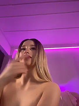 ScarletFlameee Webcam show