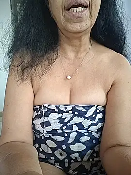 Show de NakedMILFx na webcam