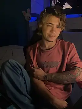 AngelLatinBoy's Webcam Show