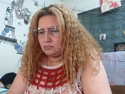 Perla1981-- Live XXX Chat