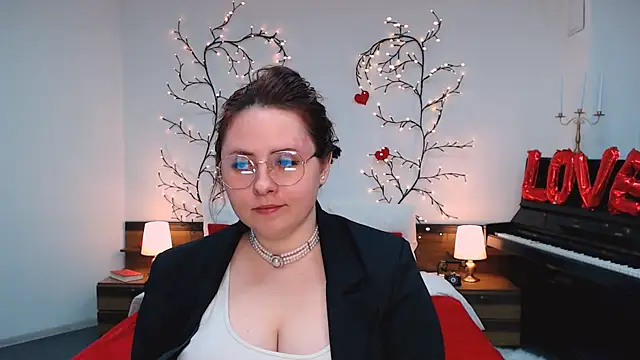 Chat +18 de Hennessy_bunny ao vivo