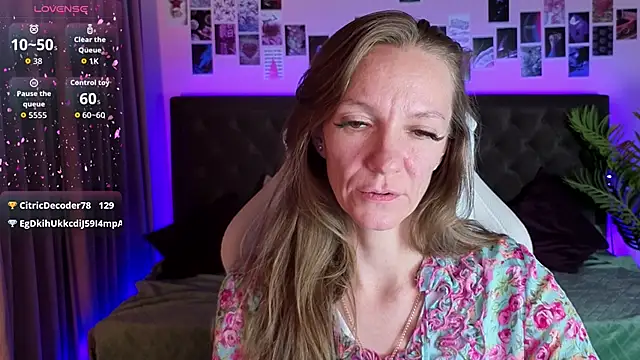 Jesica_mooon: онлайн-секс-чат