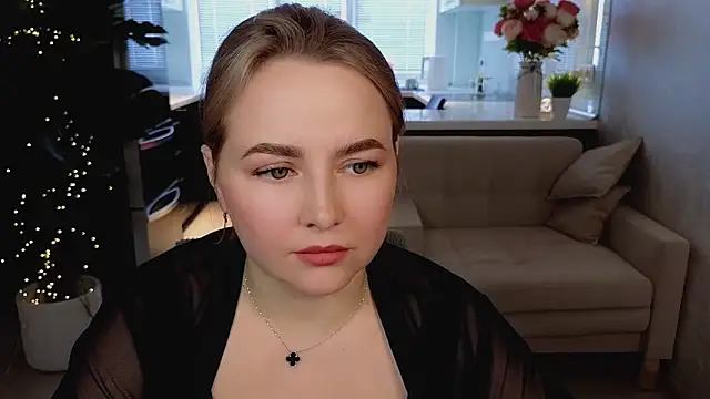 Mira_Mermayd Adlı Modelin Canlı XXX Sohbeti