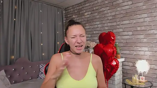 SarahCoksss' Webcam Show