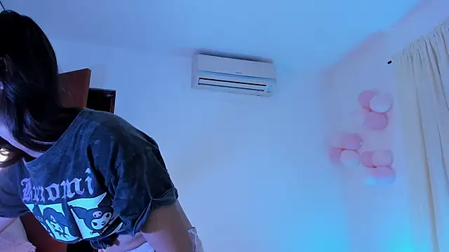 ninaht Chat XXX live