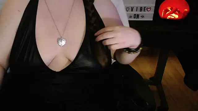 angecornuXO: απευθείας συνομιλία ΧΧΧ