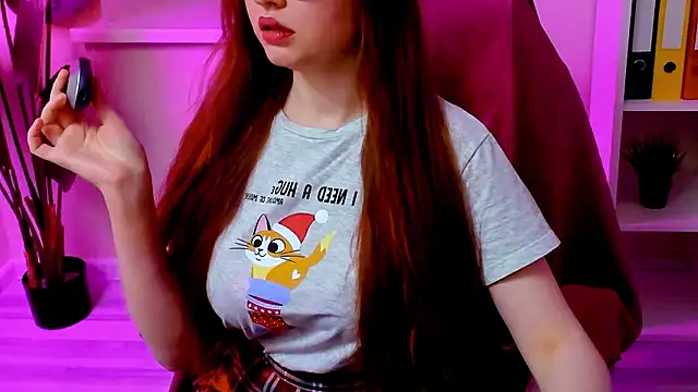 Онлайн чат XXX CarolGiggly