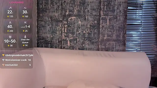 Chatroom XXX en direct de NathalyLeen