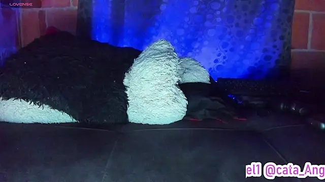 Chat +18 de Cata-angel ao vivo