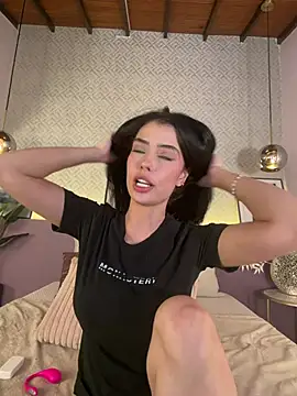 Chatroom XXX en direct de ElleDiane