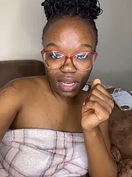 YummyMelanin117のウェブカメラショー