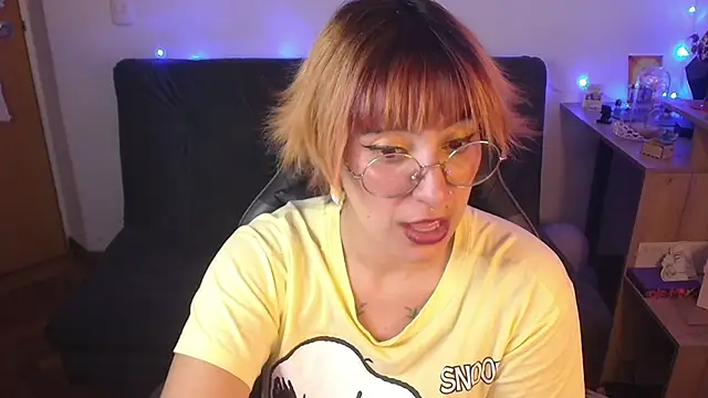 Miacatsito3 live XXX chat