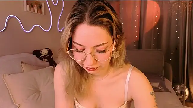 lusciousslilyのライブXXXチャット