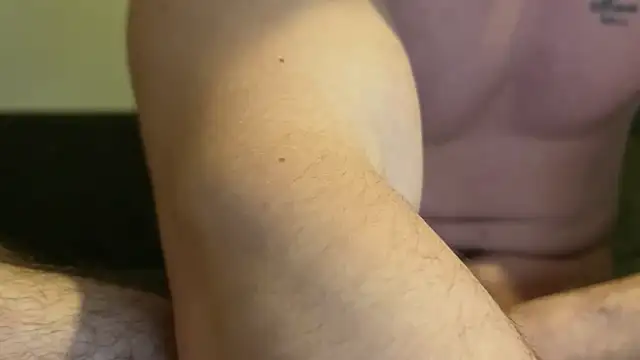 Lucas328706 live XXX chat