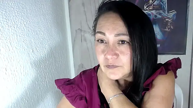 JULIANAWET69's Live XXX Chat