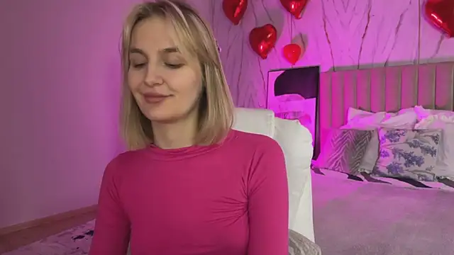 _Vikky_Moon_'s Live XXX Chat