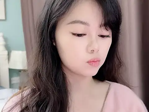 sarah111 live XXX chat