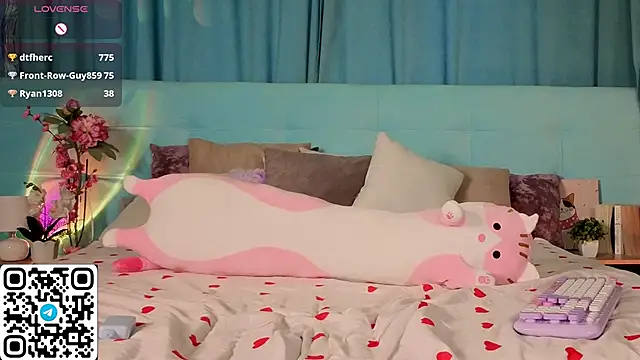 Chat +18 de Aurora_Bennet ao vivo