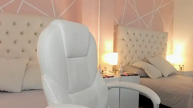 Rosalinda_77 – Naživo XXX chat