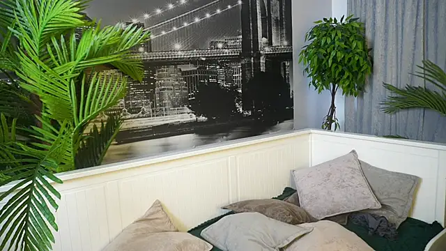 JulyMilky Adlı Modelin Canlı XXX Sohbeti