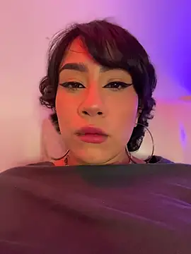 ZahaRoseee Adlı Modelin Canlı XXX Sohbeti